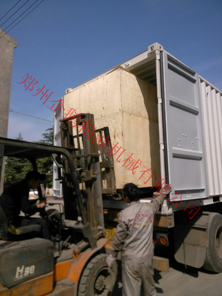 鄭州企鵝出口的榨油機(jī)發(fā)貨啦！(圖2)