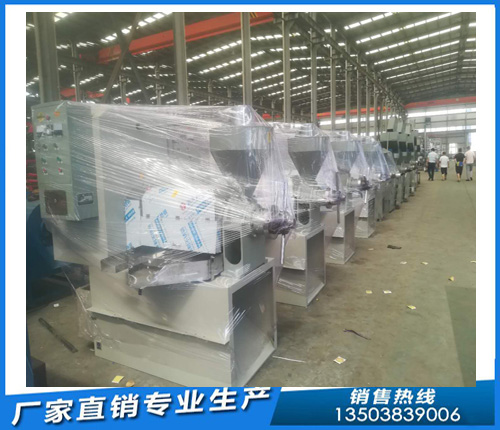 鄭州榨油機(jī)廠企鵝機(jī)械接待南樂縣領(lǐng)導(dǎo)考察團(tuán)(圖1) 鄭州榨油機(jī)廠企鵝機(jī)械接待南樂縣領(lǐng)導(dǎo)考察團(tuán)(圖1)