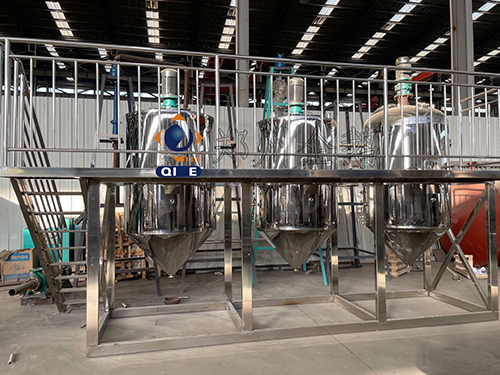 鄭州企鵝講精煉油設(shè)備的操作教程與技巧